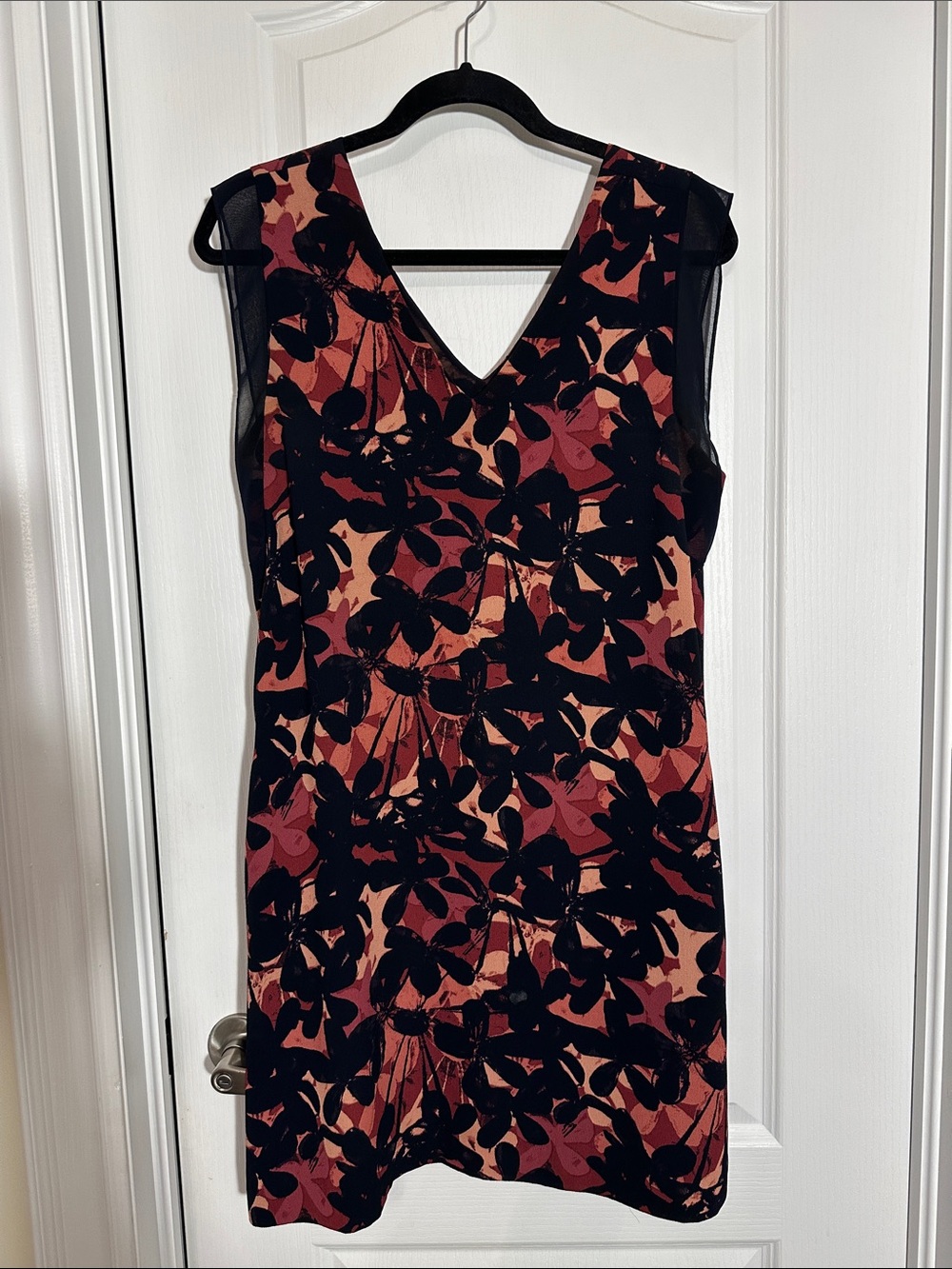 RW&CO. Black Floral V-Neck Shift Dress on Rust and Tan
